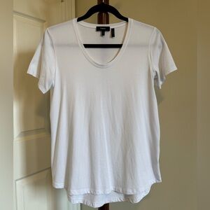 NWOT Theory Basic Roundneck Pima Cotton Blend T-Shirt - Size S/P - White